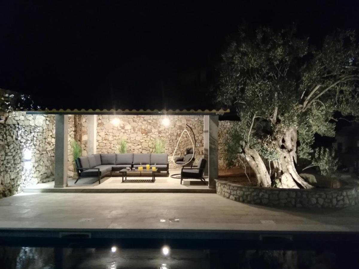 Villa Olive Tree - House With Pool Vinišće Exterior foto
